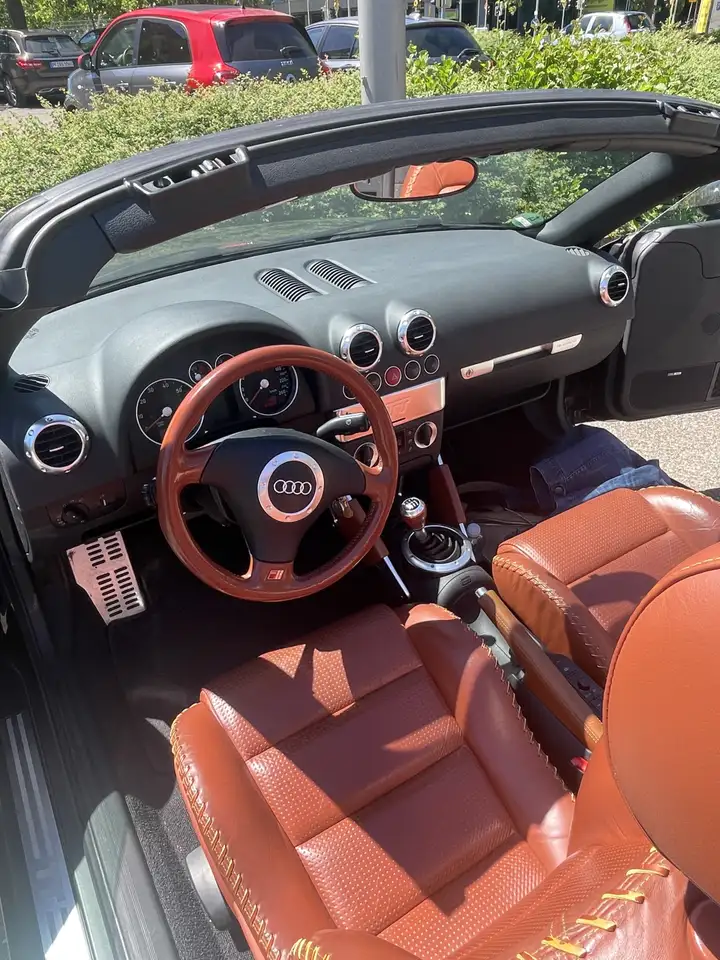 Audi TT Roadster 1.8 T quattro, foto 6