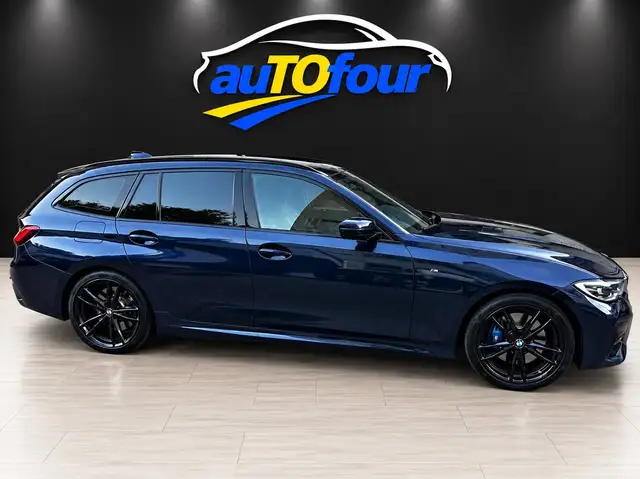 BMW 3 Series view 3