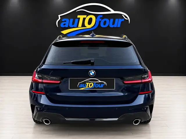 BMW 3 Series view 6