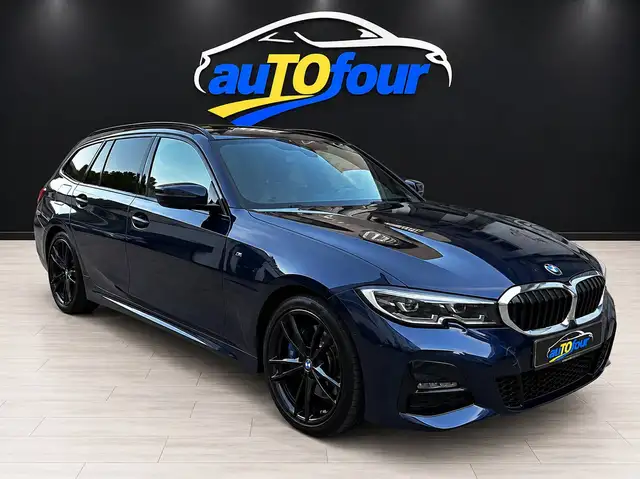 BMW 3 Series view 5