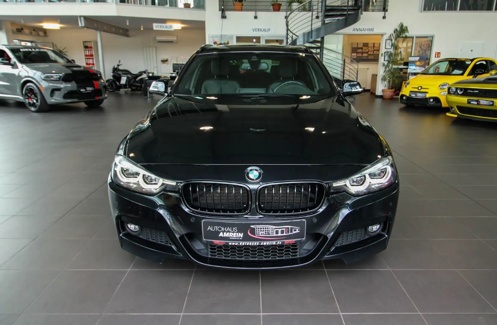 BMW 320 d Touring M Sport/Virtual/HUD/Leder/Kamera/ Zwart - 2