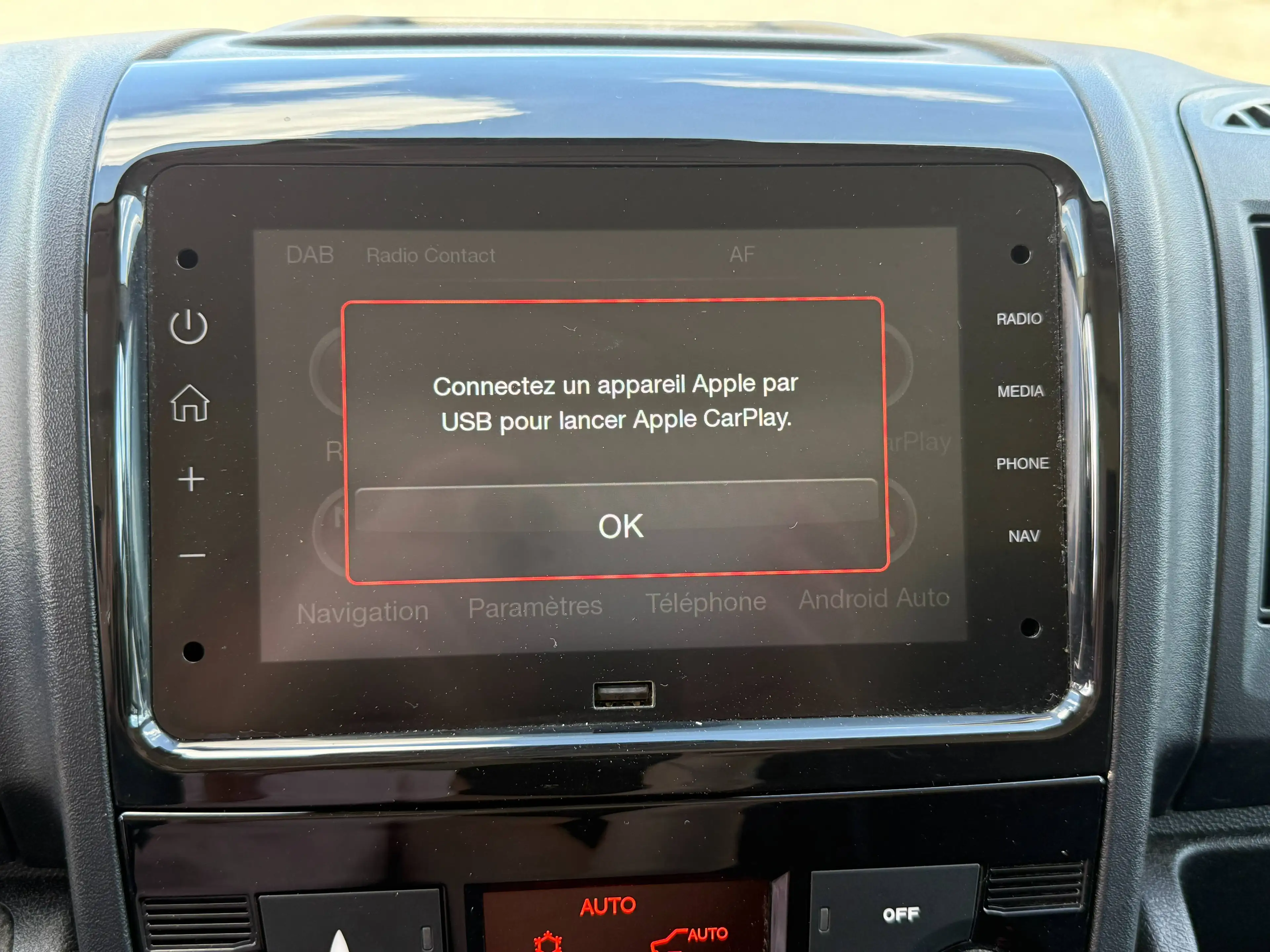 Citroen Jumper 2.2 L2H2 / 3 sièges / 74.630 km / GPS / Apple CarPlay / Caméra de recul — photo 12