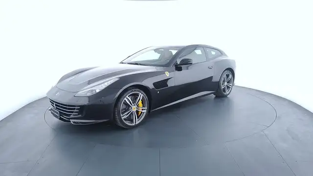 Ferrari GTC4 Lusso