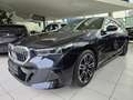 BMW 520 d xDrive Touring -Modell G61 M-Aerodynamikpaket Schwarz - thumbnail 1