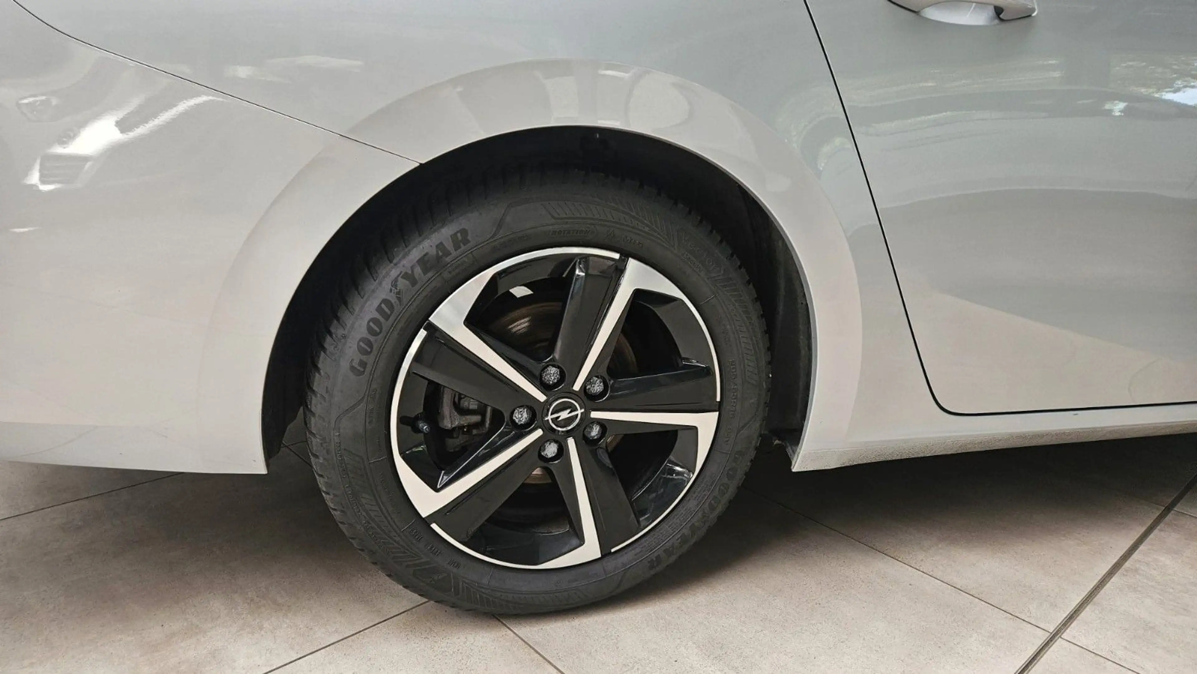 Opel Astra L Sports Tourer GS HeadUp Pano Memory 360° — photo 4