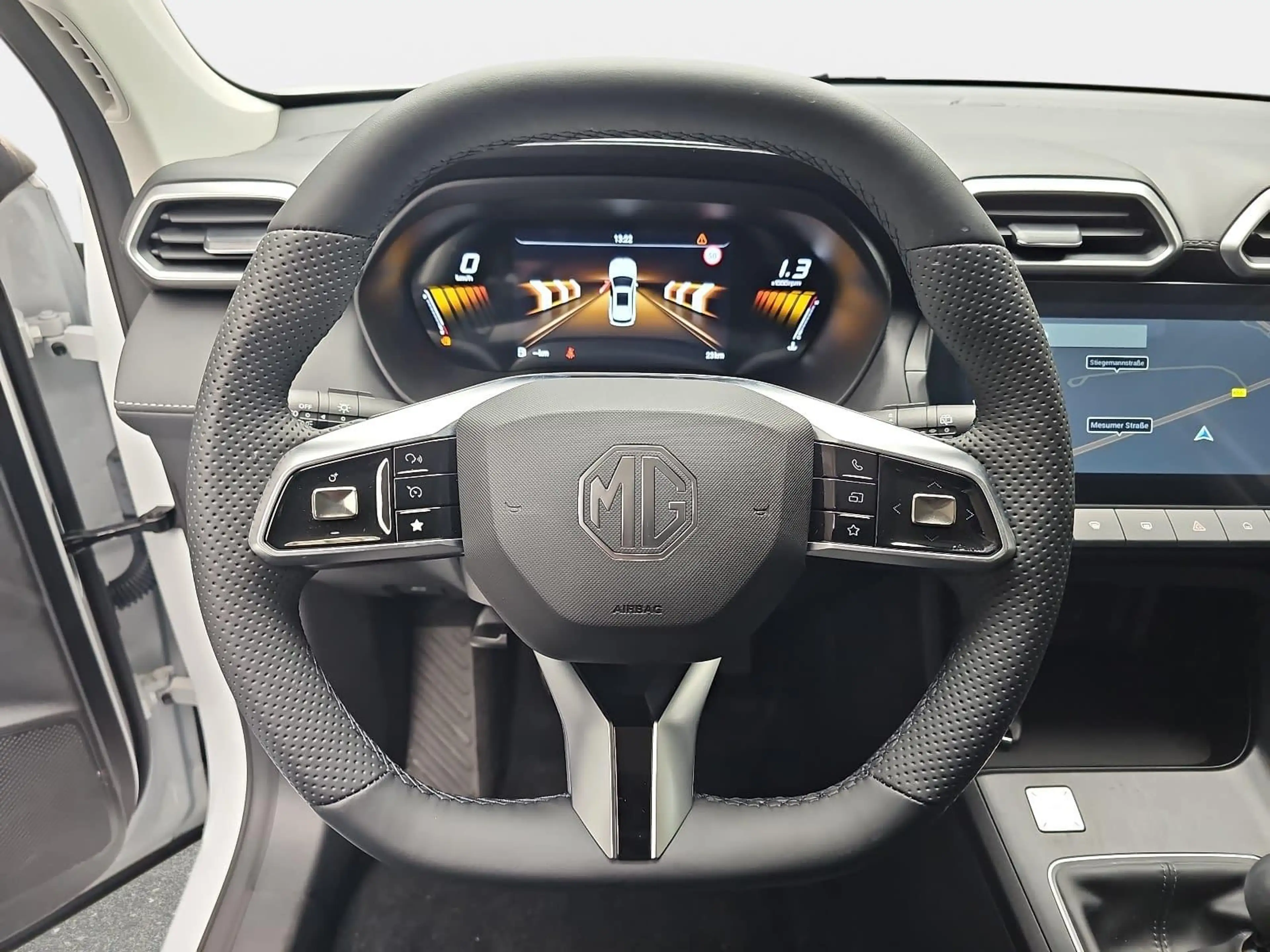 MG ZS ZS 1.5 VTI-TECH COMFORT NAVI LM17 KEYLESS-ENTRY — photo 14