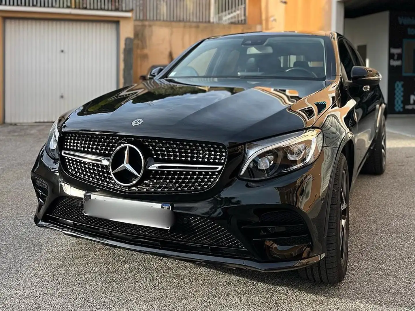 Mercedes-Benz GLC 350 Classe   d 9G-Tronic 4Matic Sportline Schwarz - 1