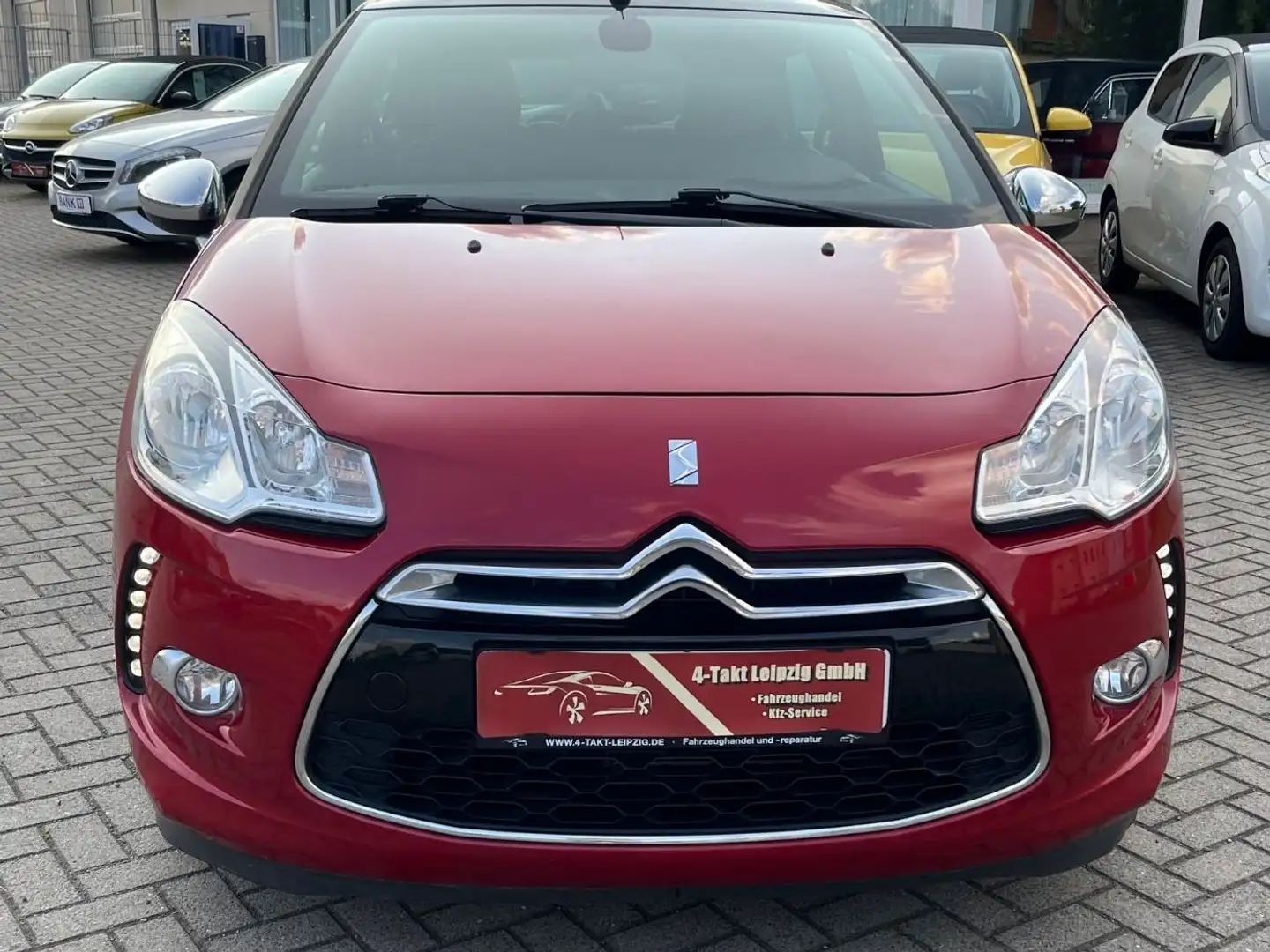 Citroen DS3 Cabrio 1.2 VTi SoChic*Navi*Alcantara* Rot - 2