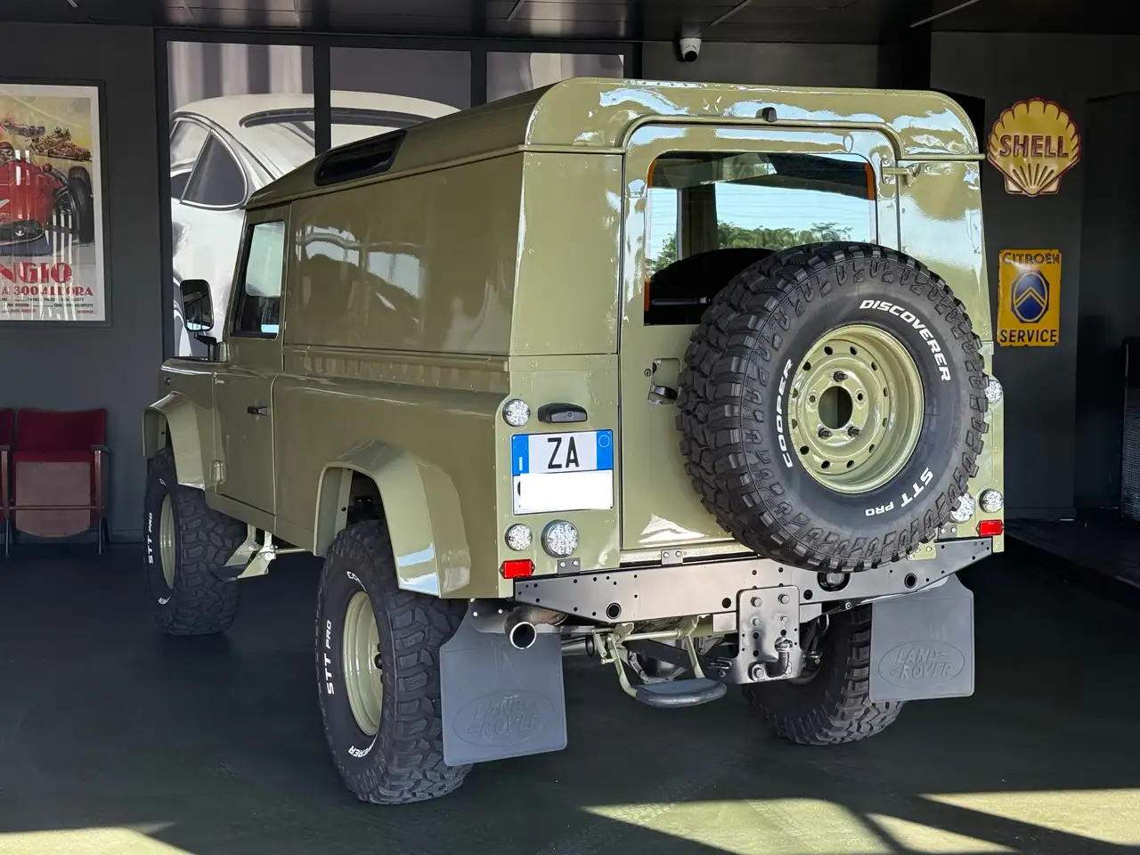 Land Rover Defender 110 2.5 td5 E Hard Top RIcond. "The world's style", foto 6