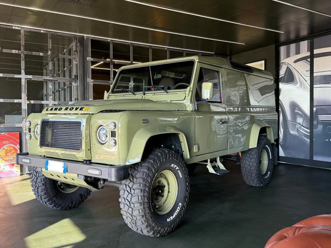 Land Rover Defender 110 2.5 td5 E Hard Top RIcond. "The world's style", foto 5