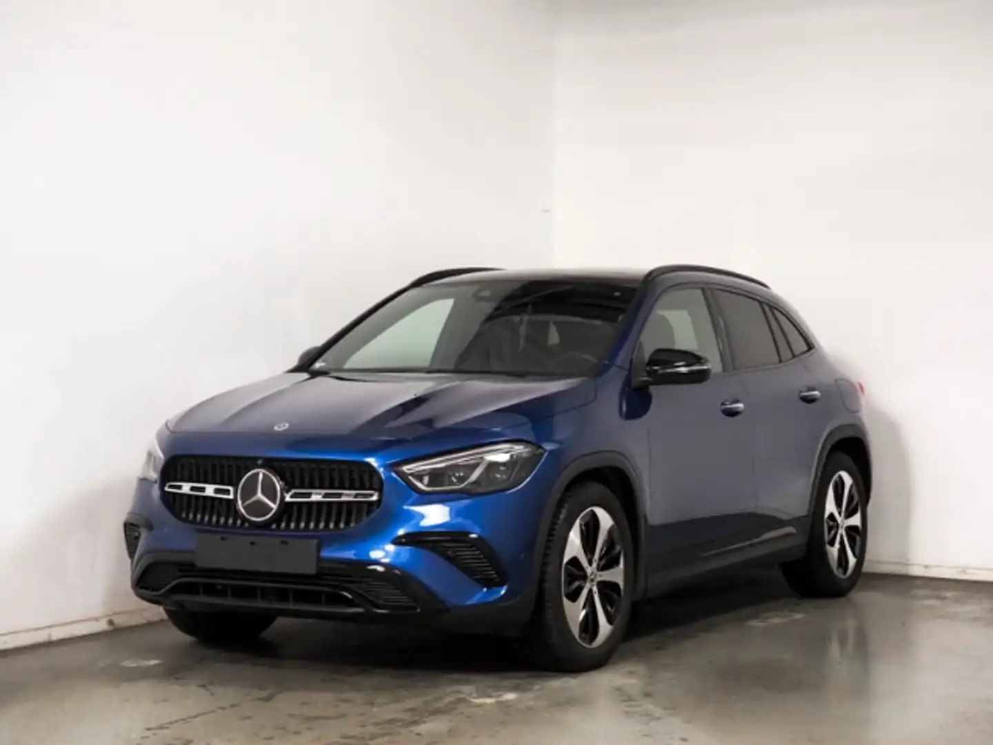 Mercedes-Benz GLA 250 4Matic Progressive Night NP 73.530 EUR Azul - 2