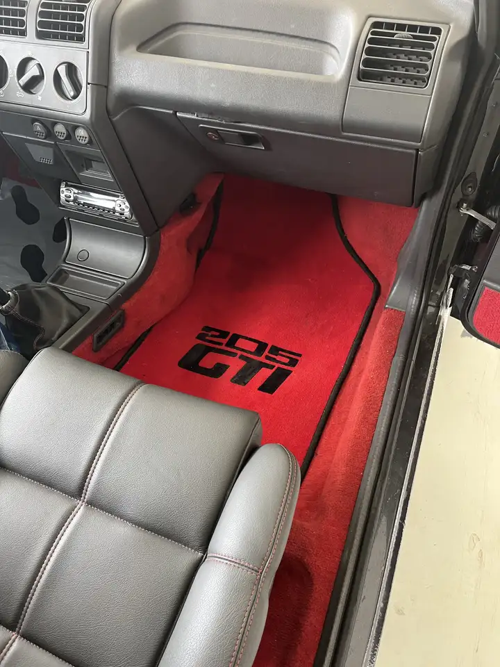 Peugeot 205 GTI 1.9L 130cv, foto 6