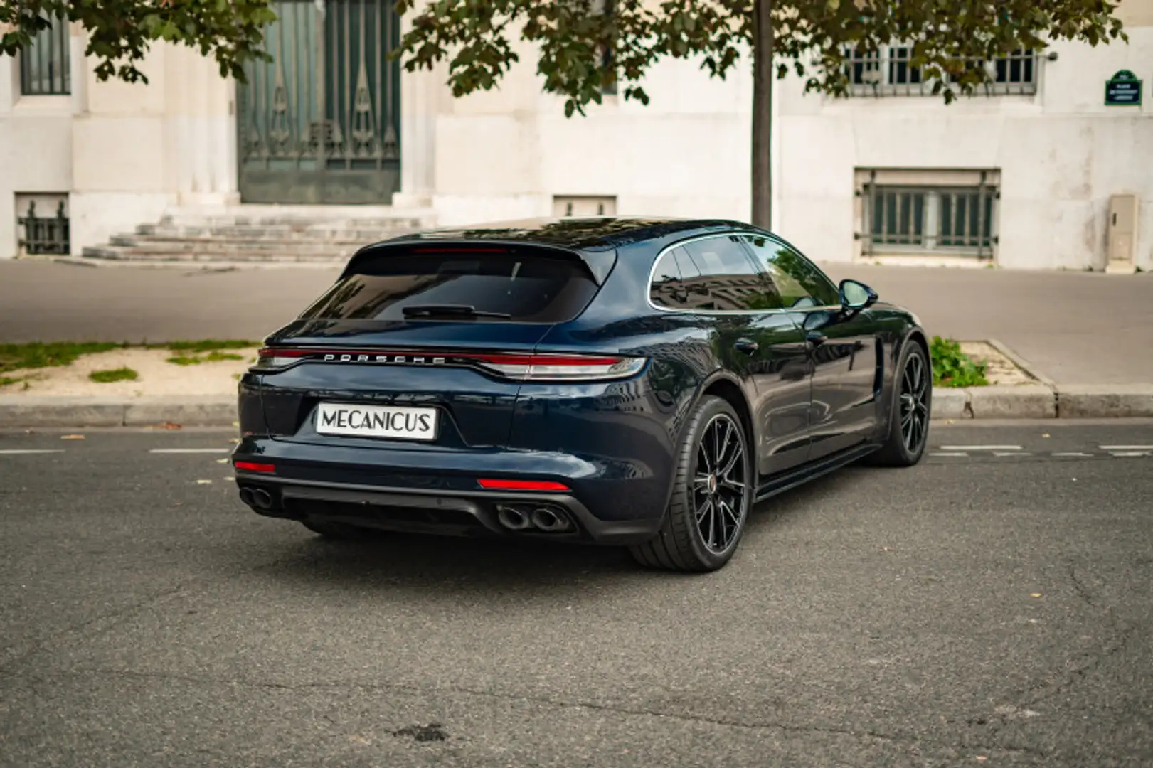 Porsche Panamera (971) 4S E-Hybrid *Sport Turismo / Bleu Nuit* Bleu - 2