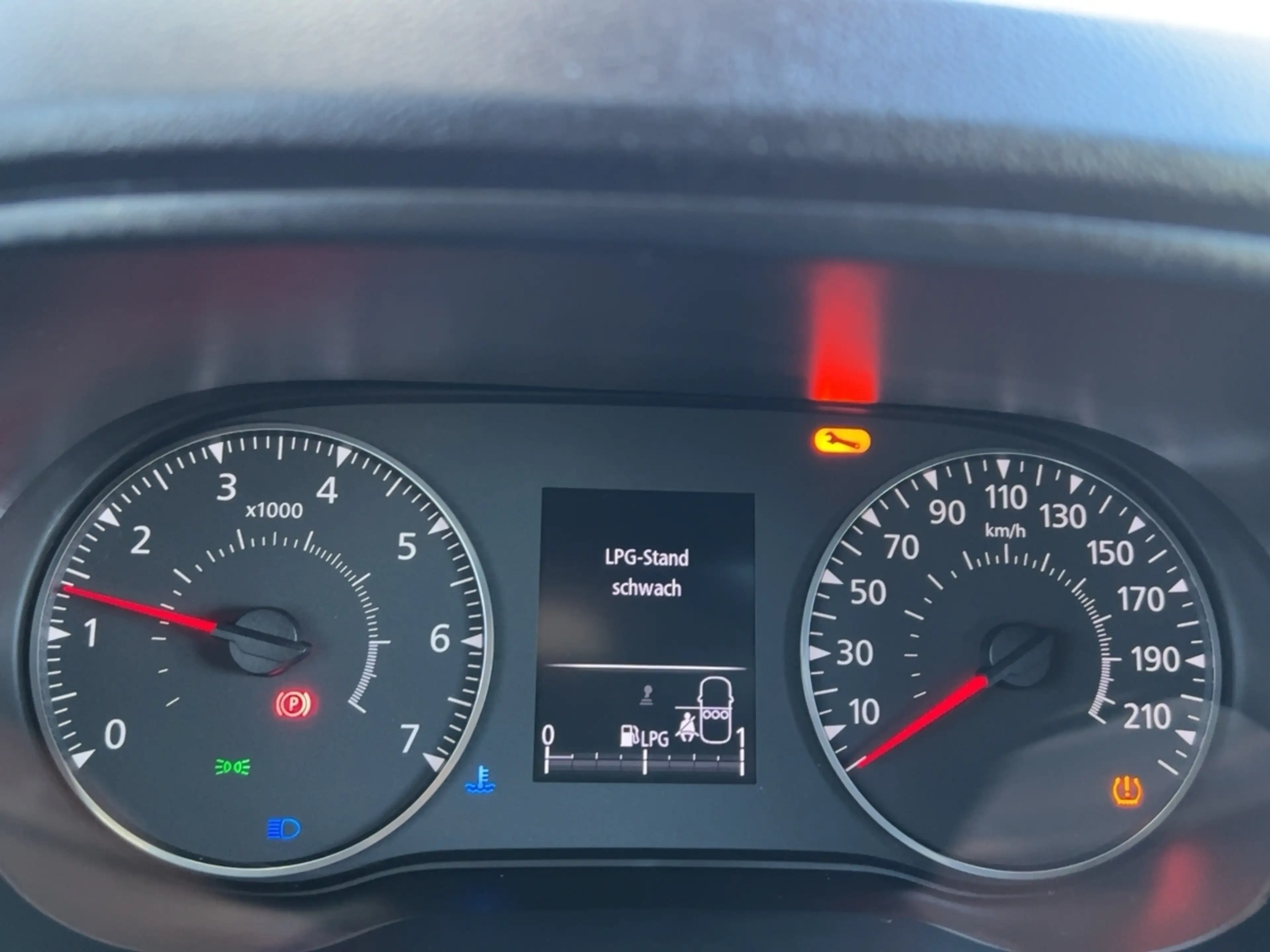 Dacia Duster Prestige TCe 100 ECO-G 2WD Rückfahrkamera — photo 13