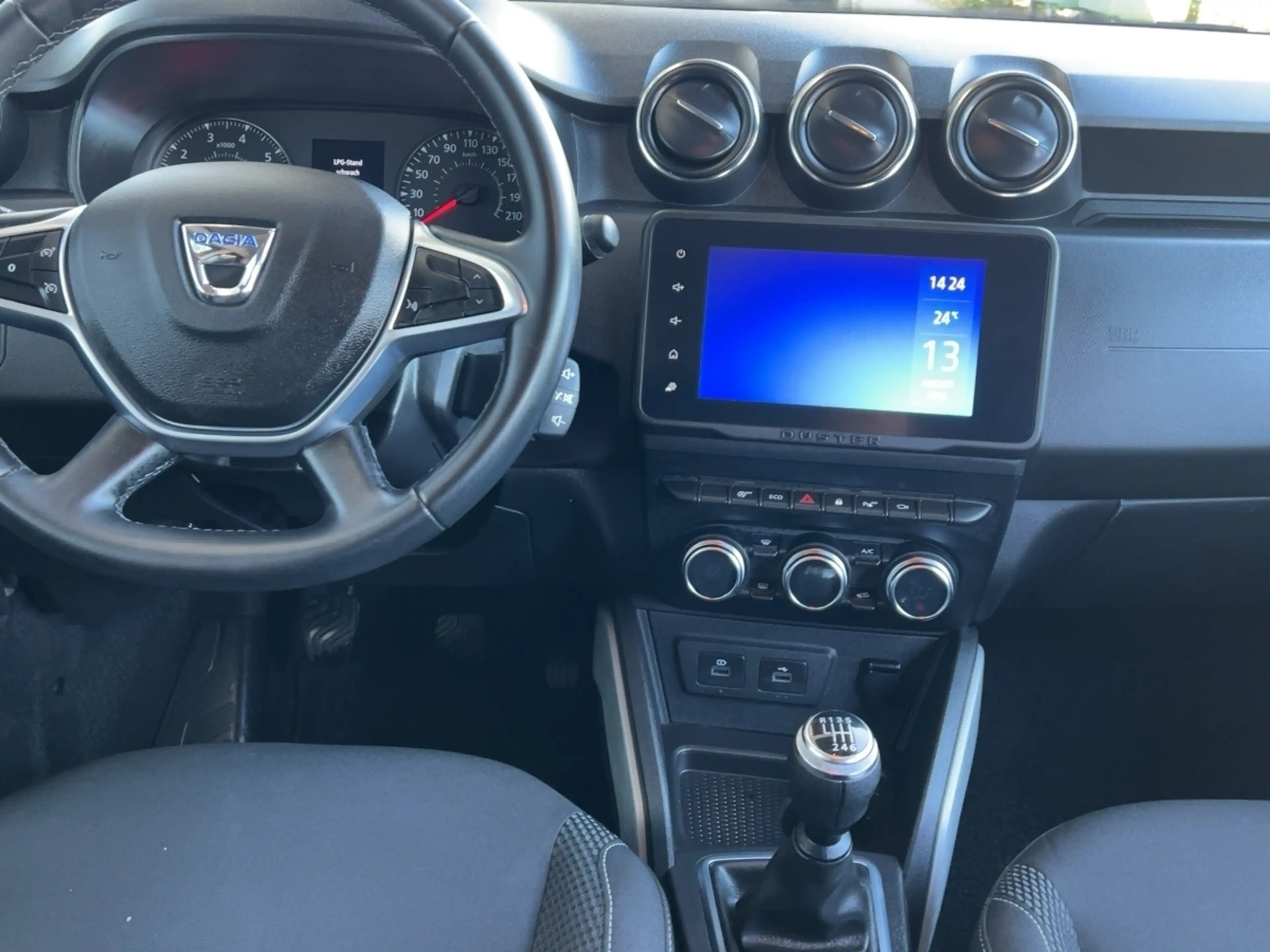 Dacia Duster Prestige TCe 100 ECO-G 2WD Rückfahrkamera — photo 12