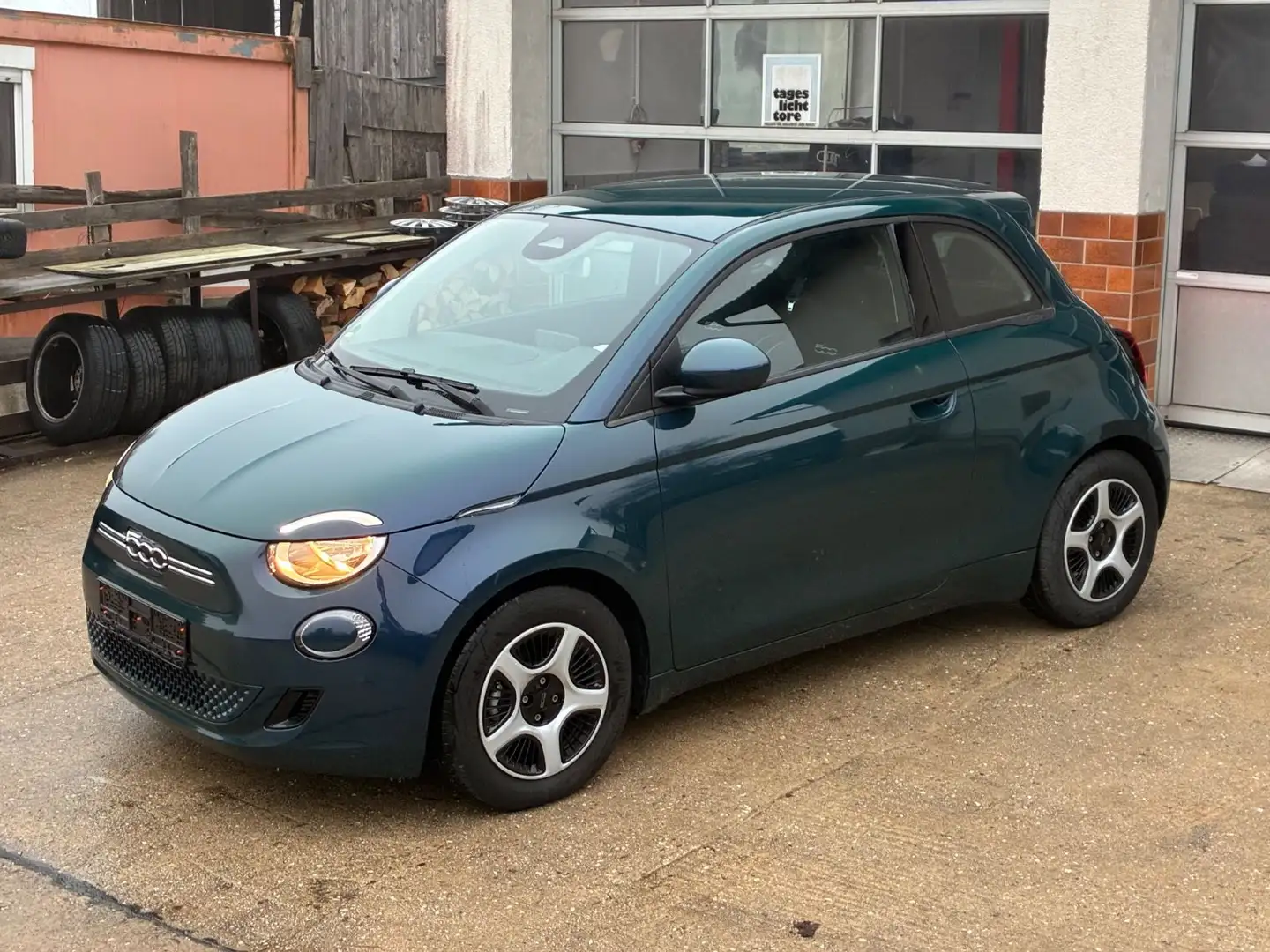 Fiat 500e 500 e Action ELEKTRO Grün - 1