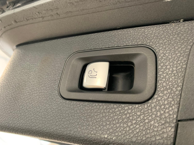 Mercedes-Benz E 220 E220 AMG-Line MagnoLack|Distr|Pano|HUD|Keyl.|AHK — photo 8