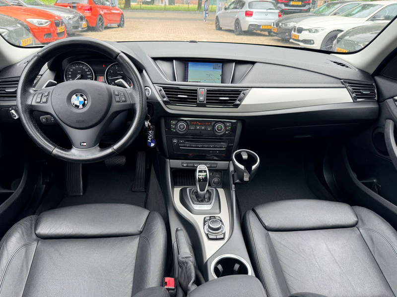 BMW X1 SDrive20i Upgrade Edition Sport|Nieuwe Ketting|Pan — photo 2