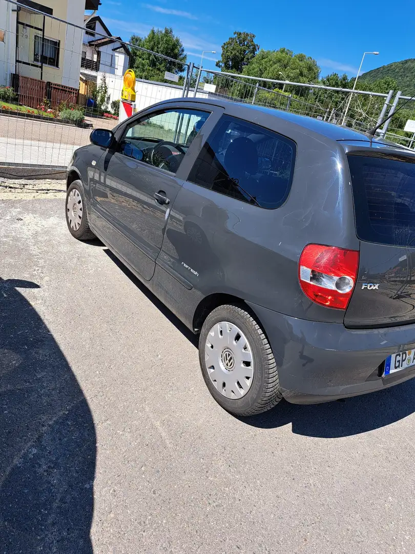 Volkswagen Fox Fox+1.2+Refresh Grau - 2