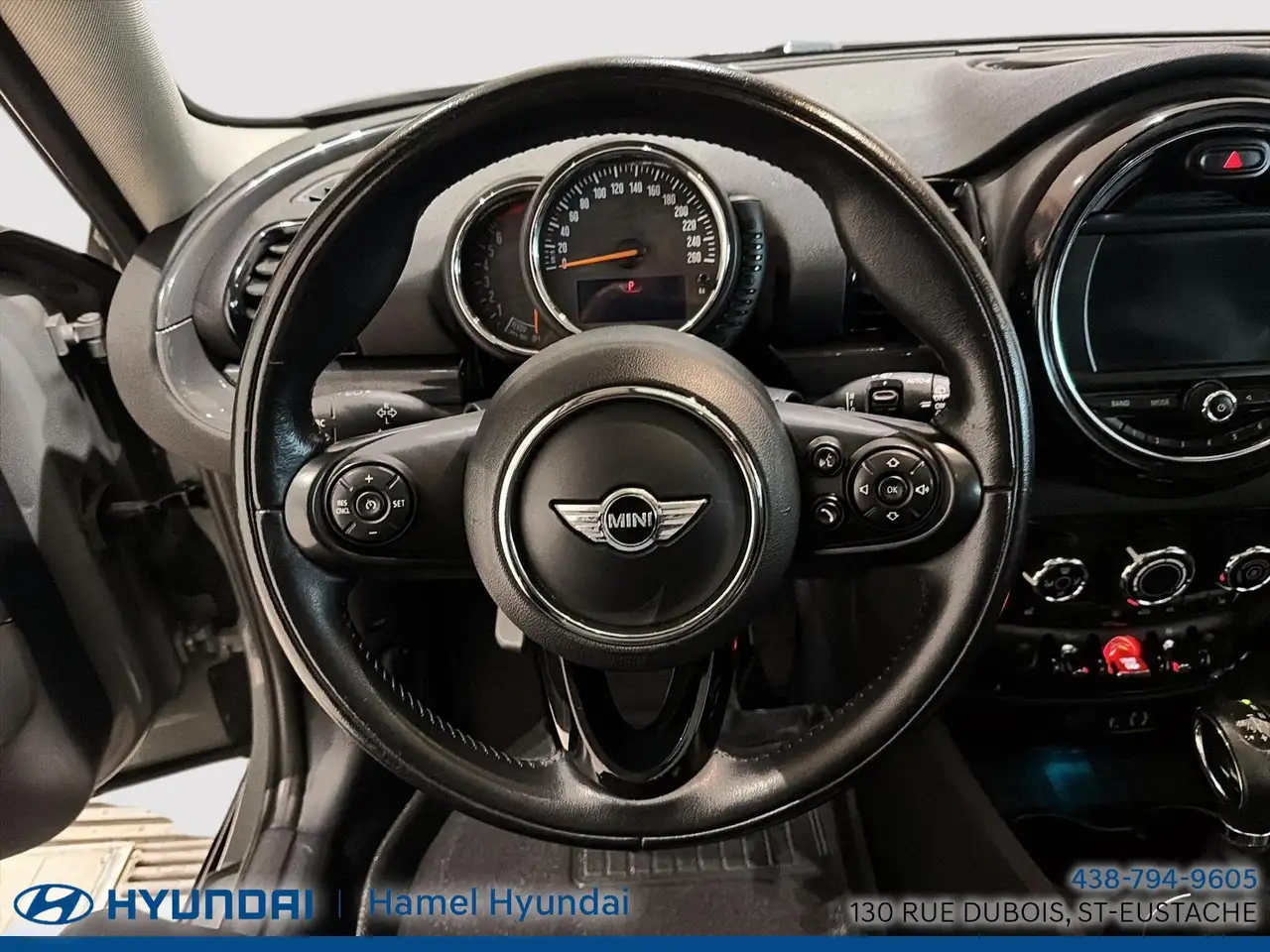 MINI Cooper Clubman снимка MINI Cooper Clubman