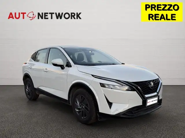 2024 Nissan Qashqai in White for sale