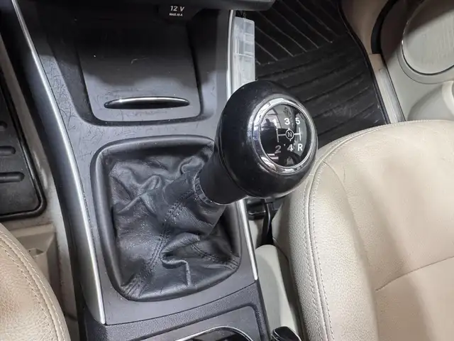 Mercedes-Benz B-Class view 13