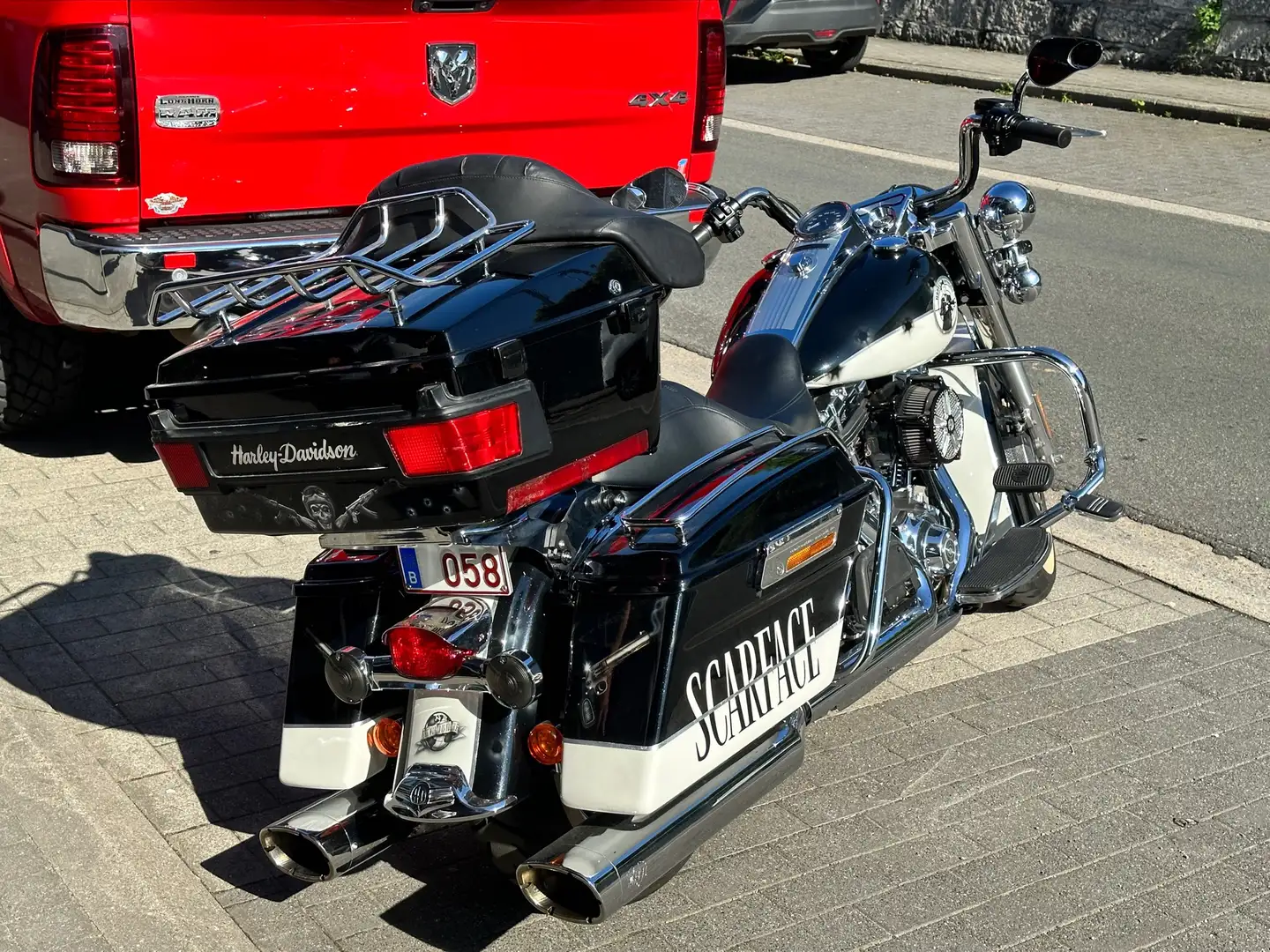Harley-Davidson Road King crna - 1