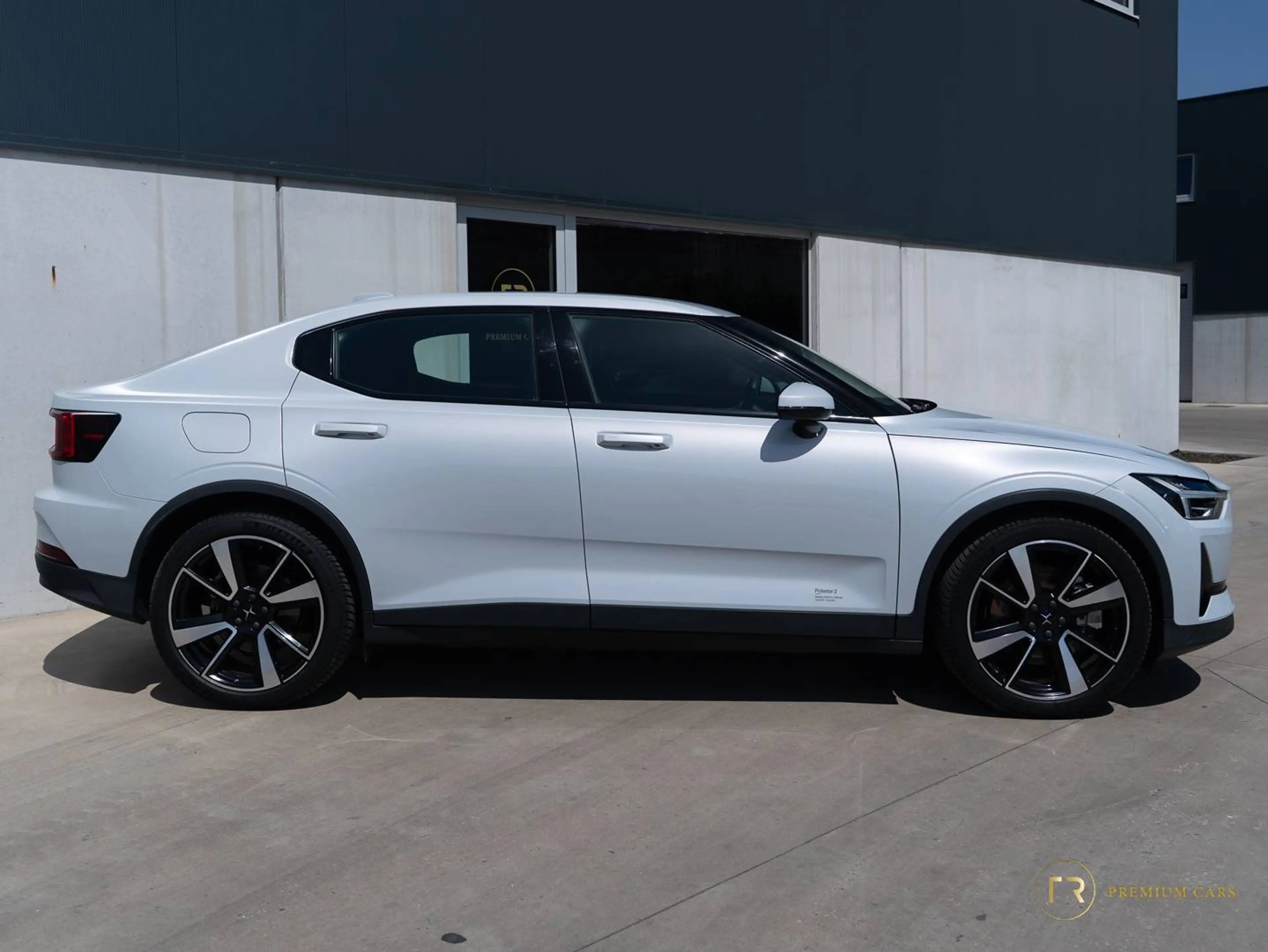 Polestar 2 78 kWh l Long Range l 93% SOH l SM l Trekhaak — photo 9