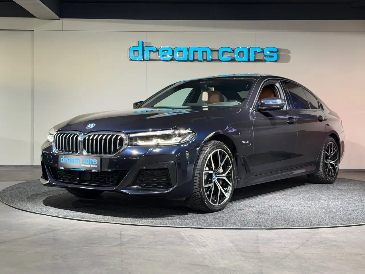 BMW 530 e PHEV Aut. / M PAKET / LCI / SCHIEBEDACH / TOP Bild 5
