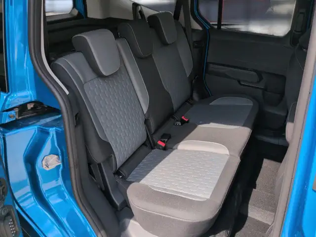 Ford Tourneo Courier view 13