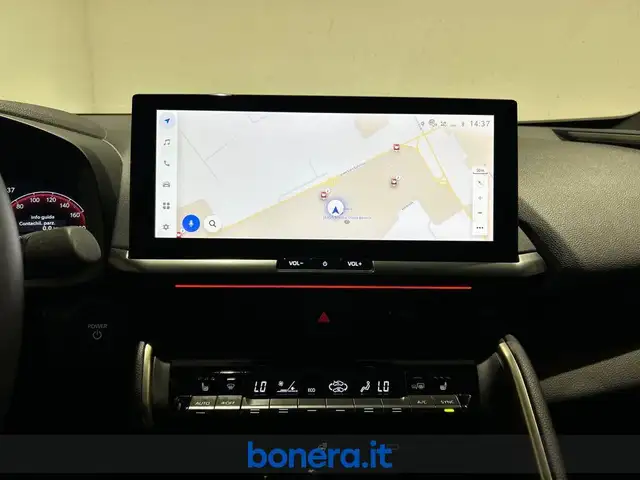 Toyota C-HR view 10