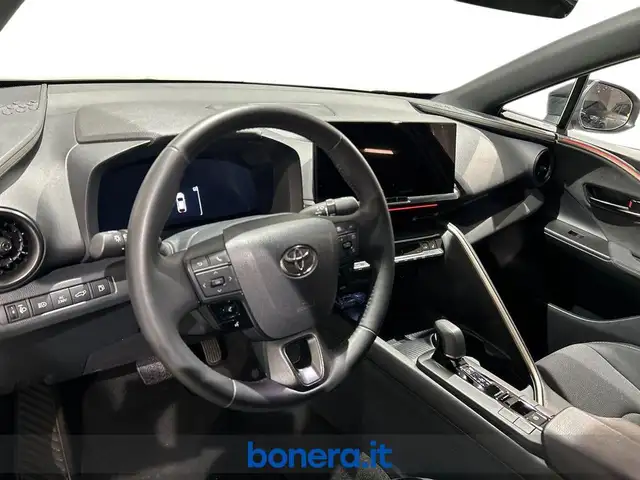 Toyota C-HR view 7