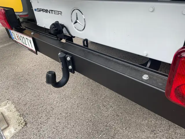 Mercedes-Benz Sprinter ''e'' Pritsche 320 Rückfahrkamera Ansicht 23