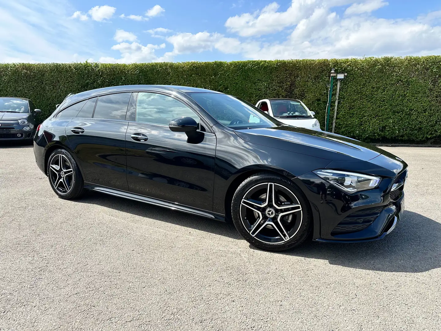 Mercedes-Benz CLA 180 Shooting Brake AMG Line Full Options!!! Noir - 1