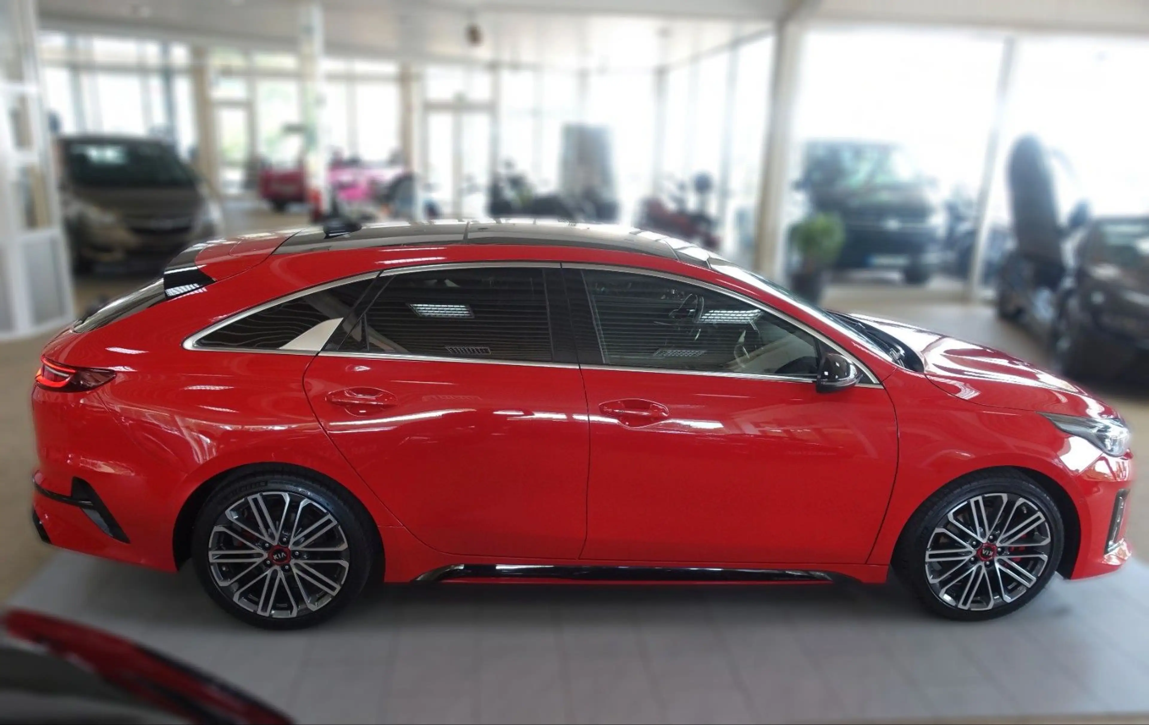 Kia ProCeed / pro_cee'd ProCeed GT; NAV/ PANO/ JBL/ KEYL/ KAM/ ACC/ BLIS — photo 12