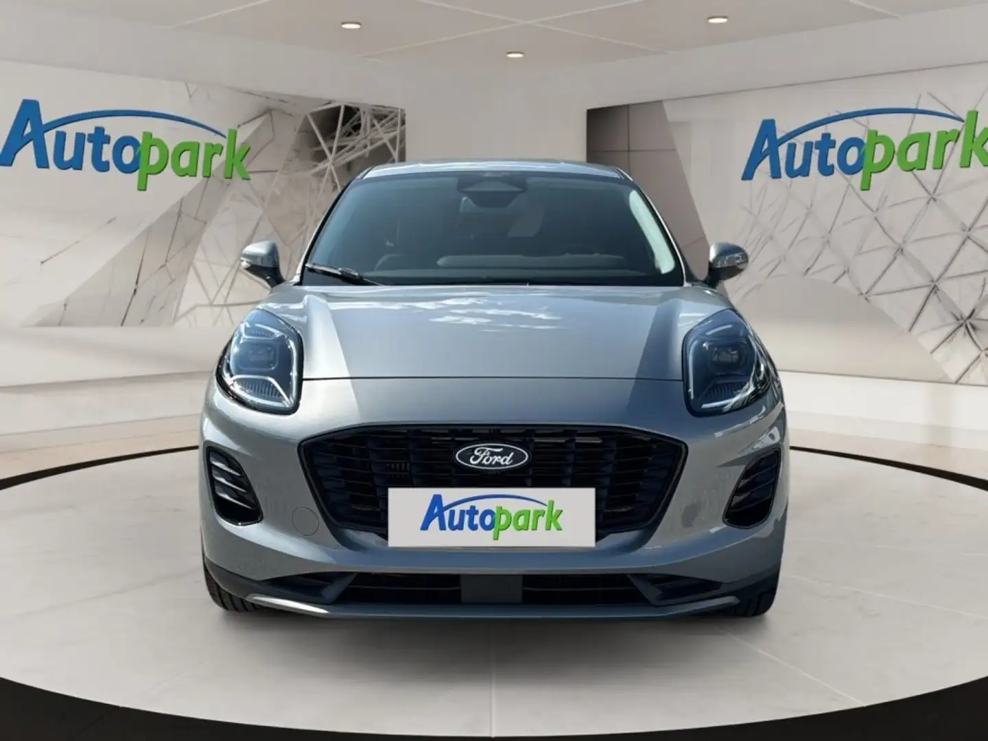 Ford Puma Titanium Grau - 2