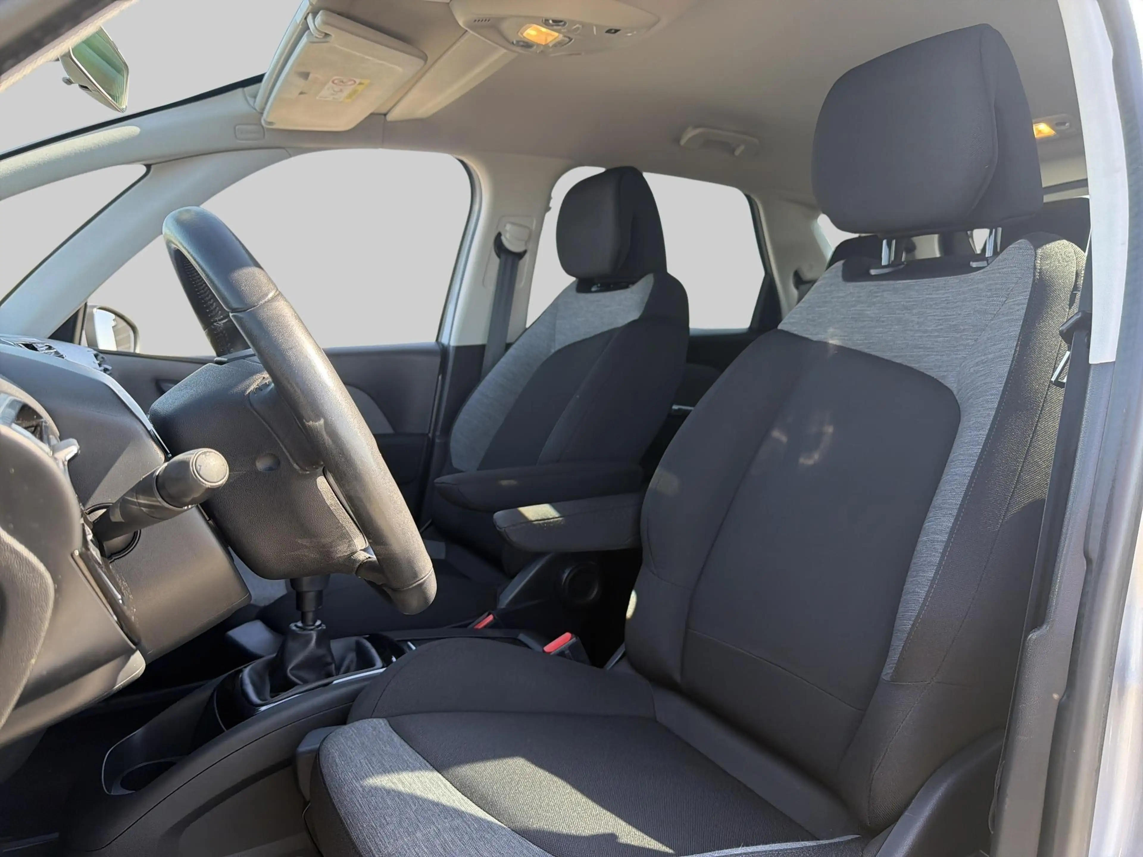 Citroen C4 Picasso 1.2 PureTech Selection | Achterstoelen drie | Airc — photo 13