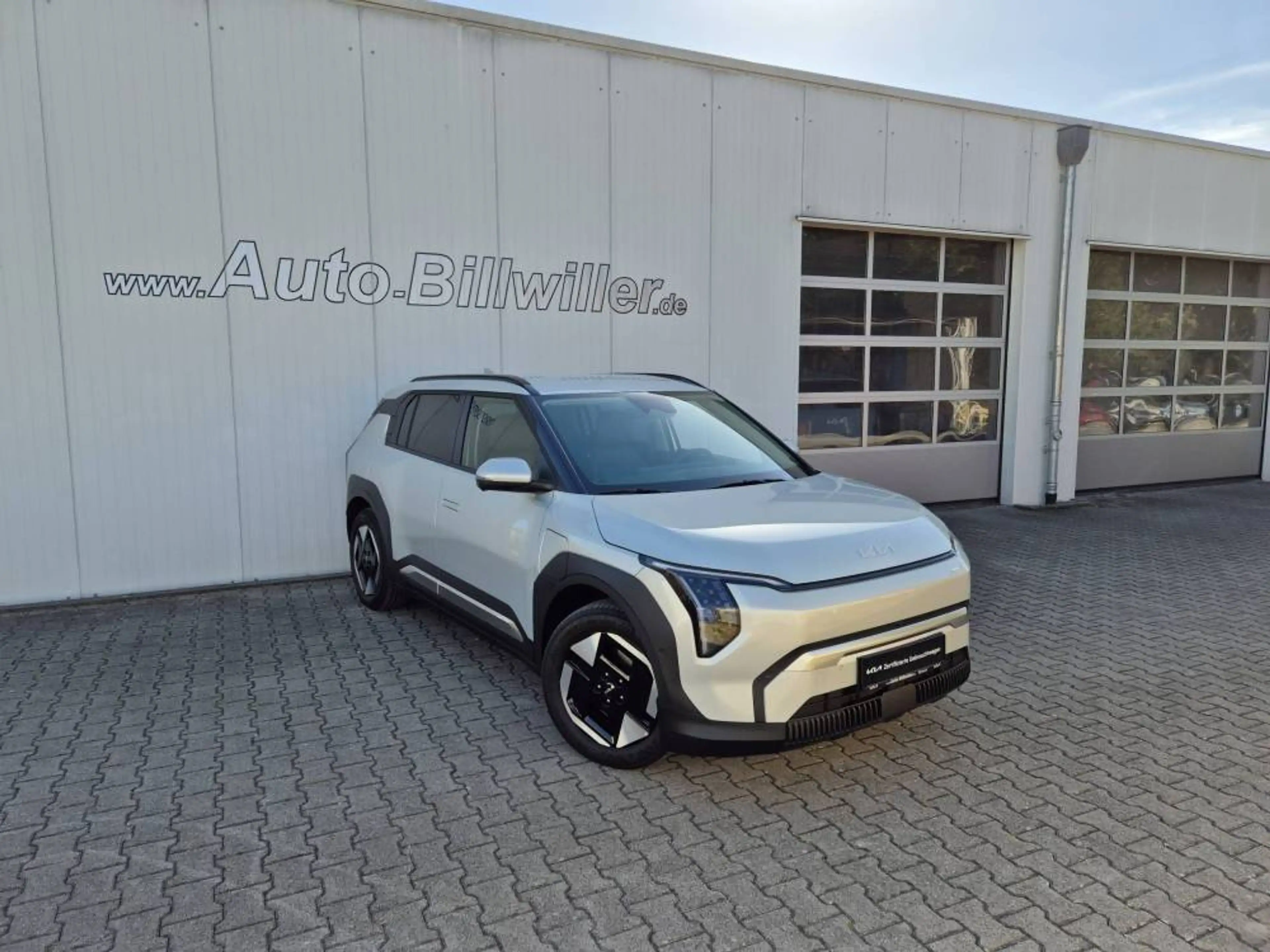 Kia EV3 81.4 kWh Earth WinterConnect DriveWise Business Upgrade Batteriezertifikat — photo 4