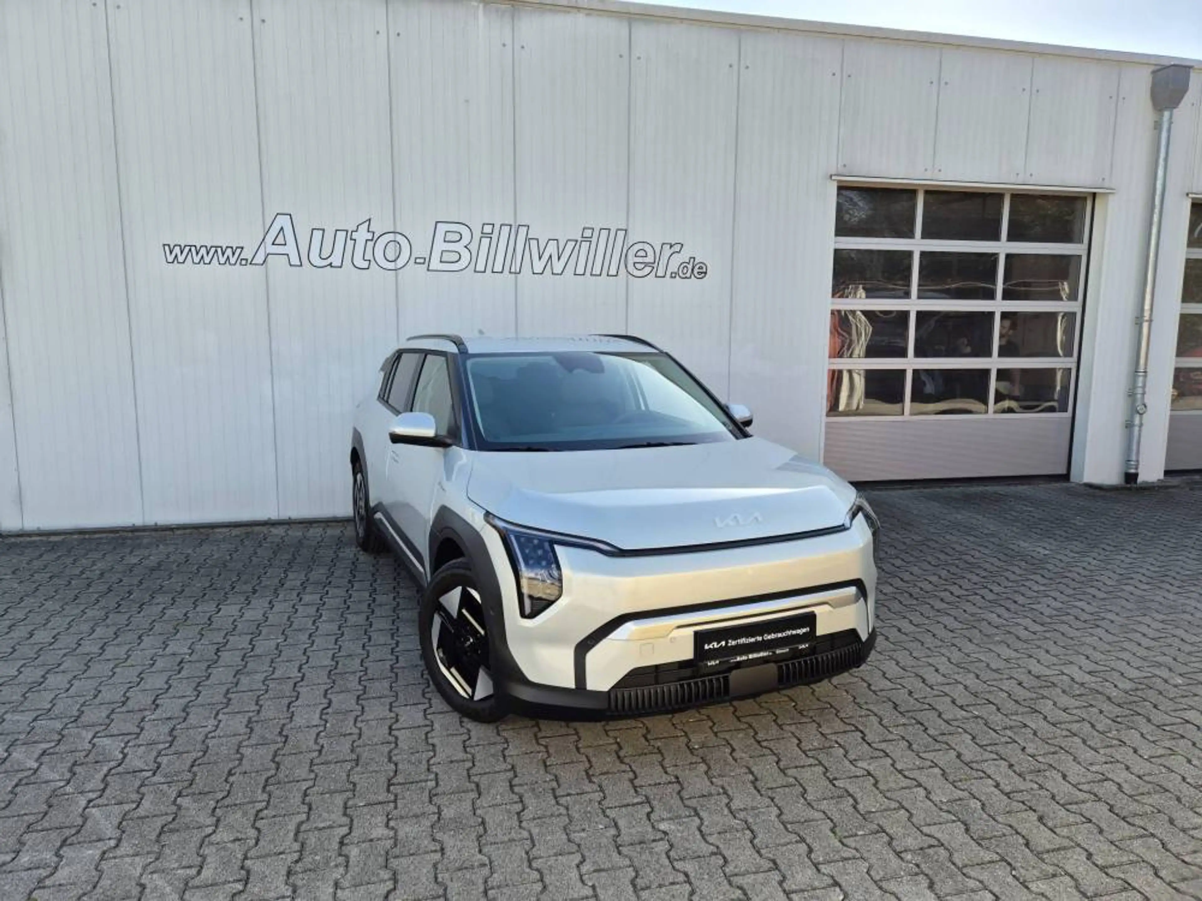 Kia EV3 81.4 kWh Earth WinterConnect DriveWise Business Upgrade Batteriezertifikat