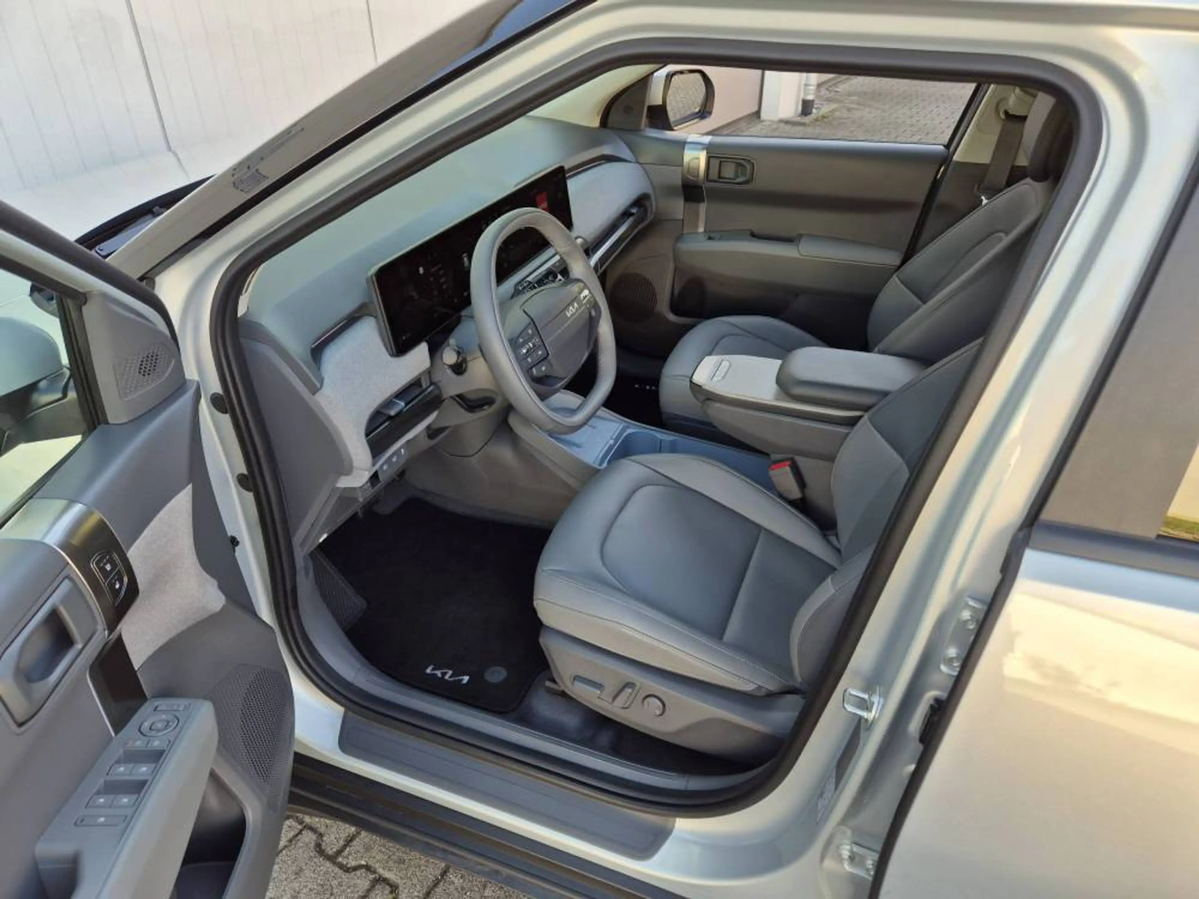 Kia EV3 81.4 kWh Earth WinterConnect DriveWise Business Upgrade Batteriezertifikat — photo 7