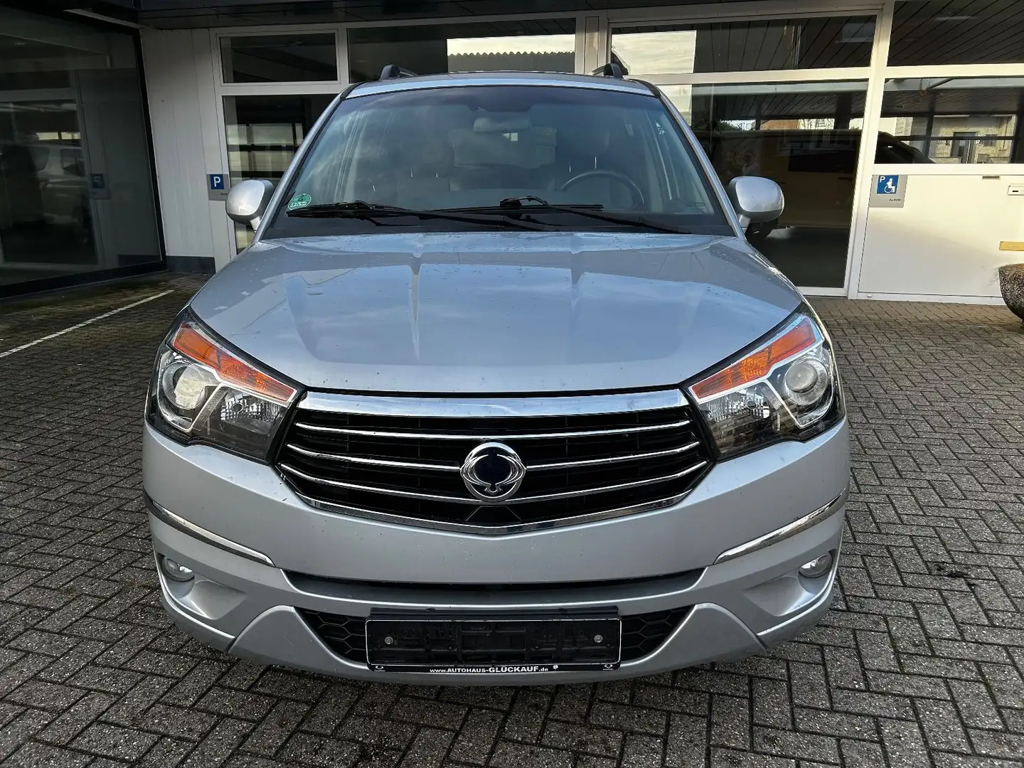 SsangYong Rodius 2.2 Diesel 7sitzer Klimatronic Leder Argintiu - 2