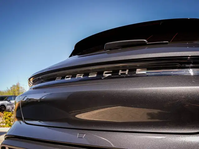 Porsche Taycan view 8