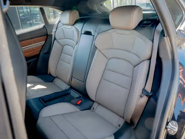 Porsche Taycan view 15