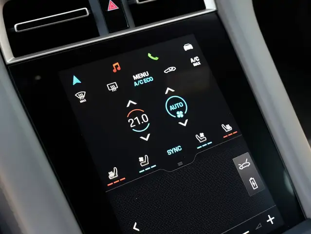 Porsche Taycan view 21