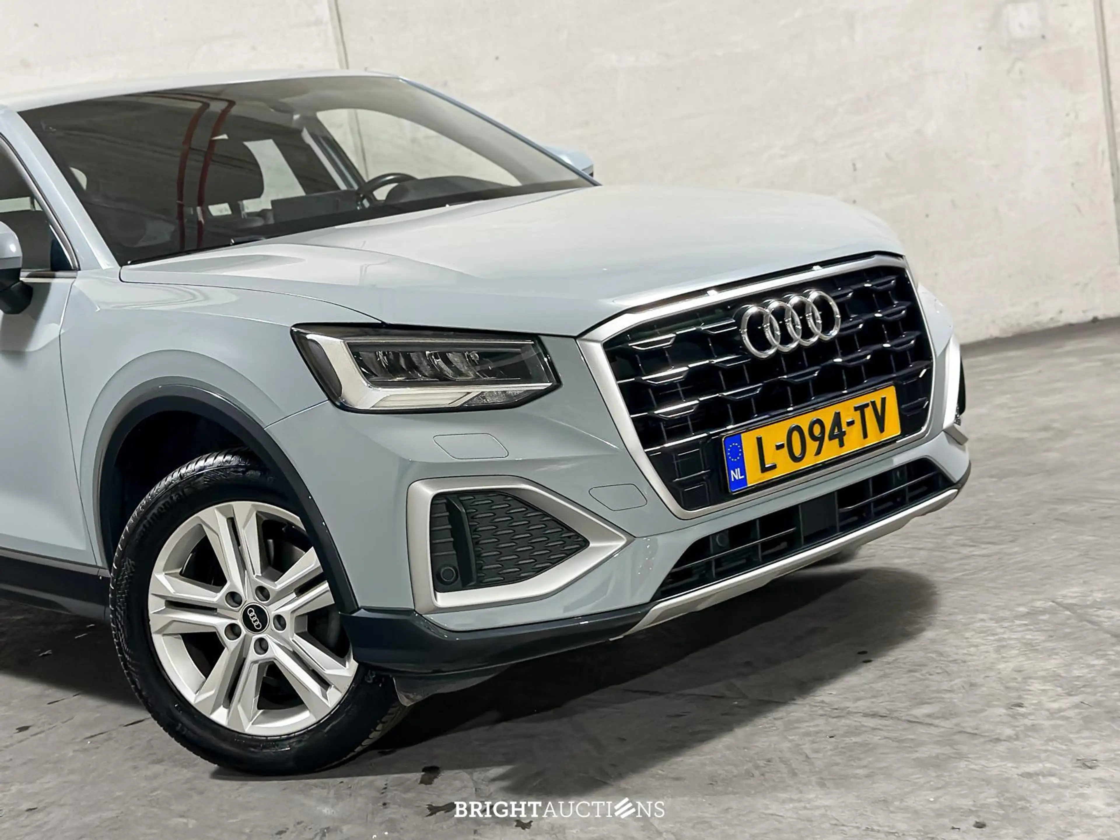 Audi Q2 35 TFSI Business Edition — photo 11