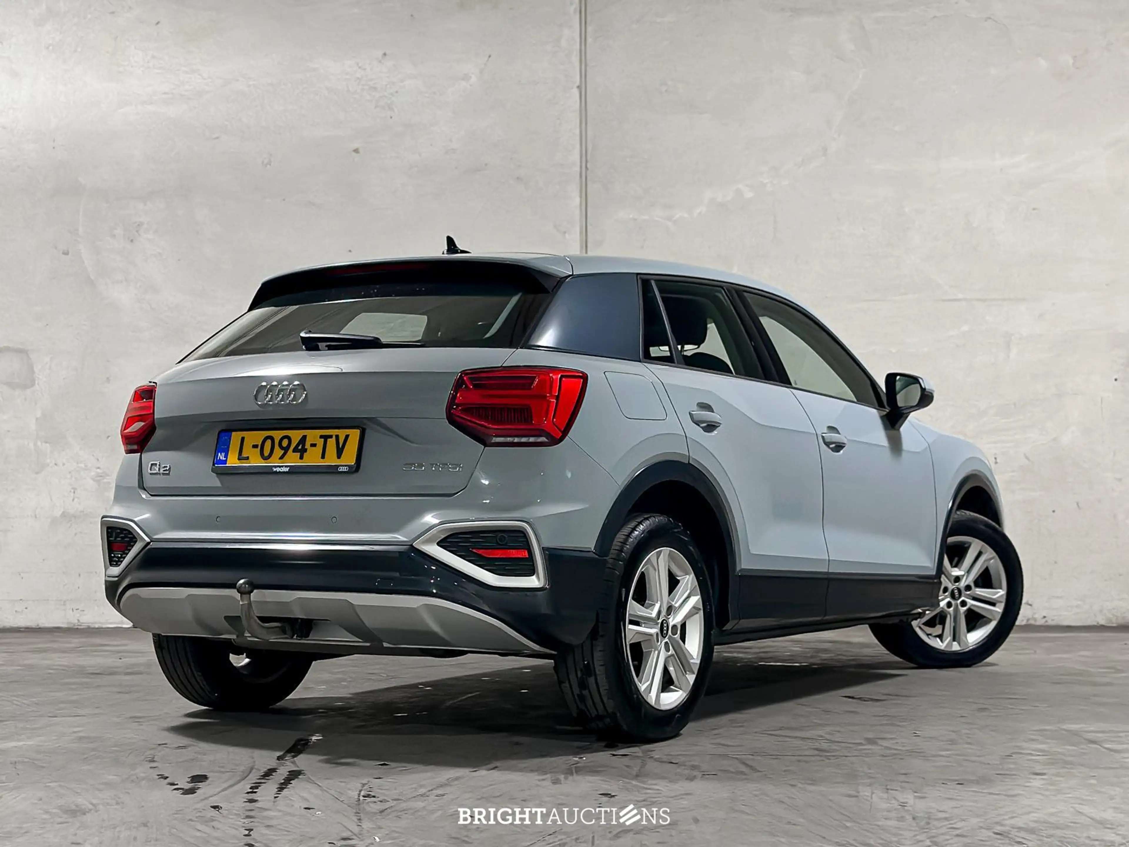 Audi Q2 35 TFSI Business Edition — photo 13