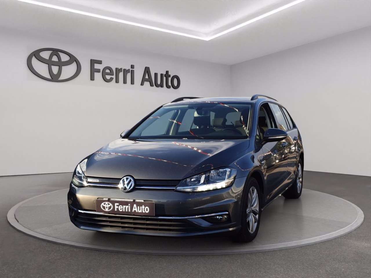Volkswagen Golf Variant 1.4 tgi trendline 110cv
