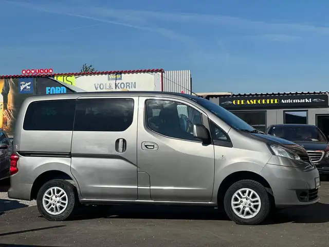 Nissan Evalia 1.5DCI Evalia Tekna *7Sitze*Navi*R-Kamera*