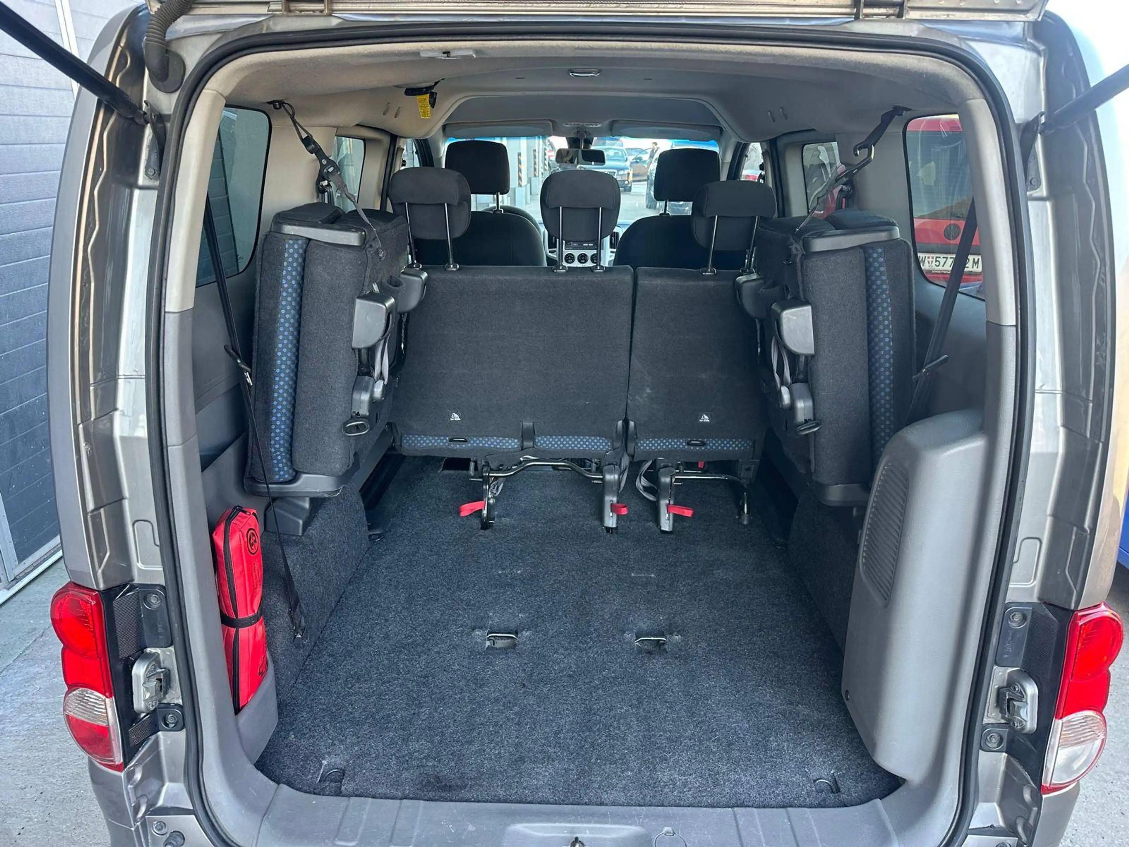 Nissan Evalia 1.5DCI Evalia Tekna *7Sitze*Navi*R-Kamera* — photo 14