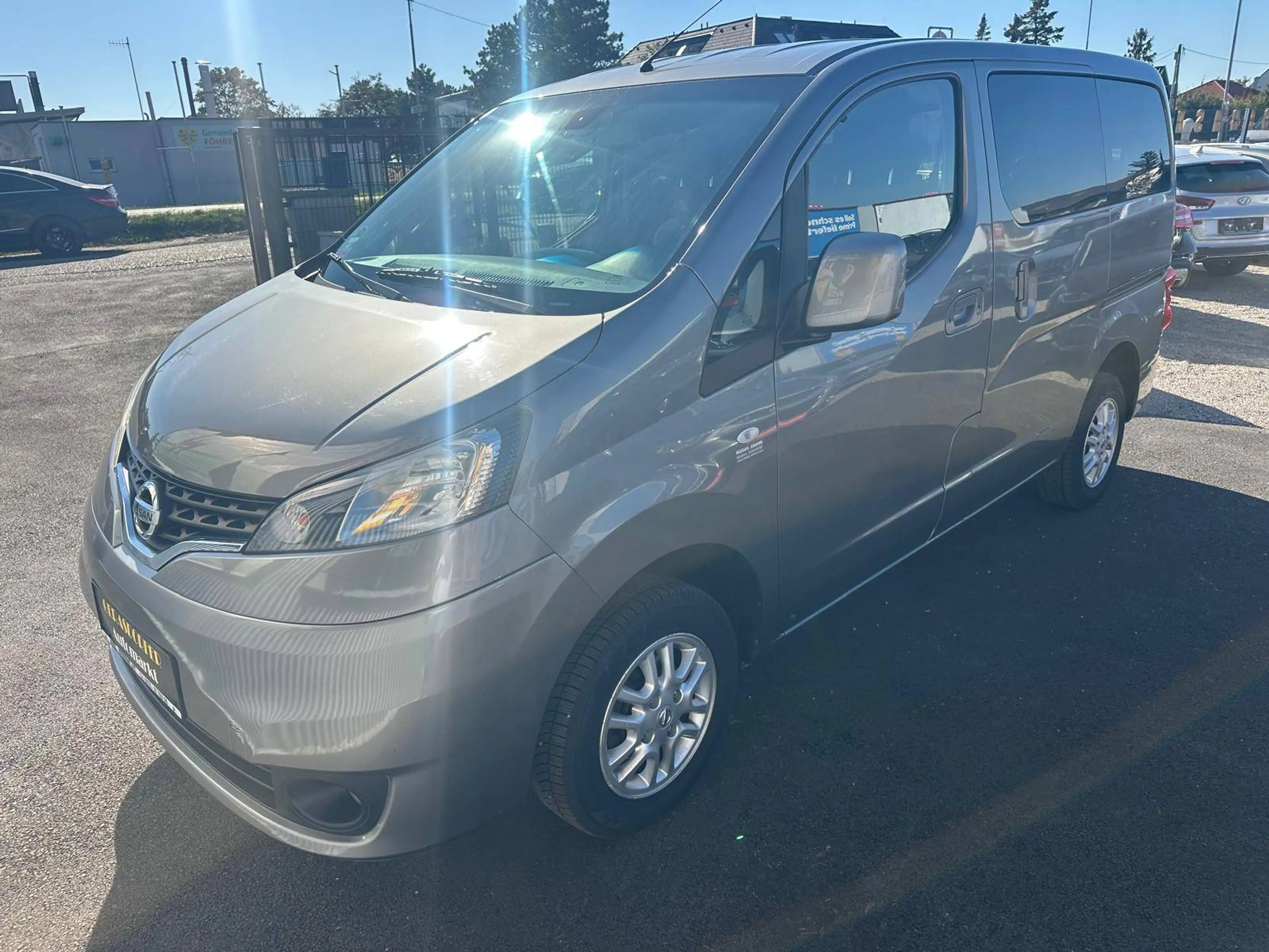 Nissan Evalia 1.5DCI Evalia Tekna *7Sitze*Navi*R-Kamera* — photo 4